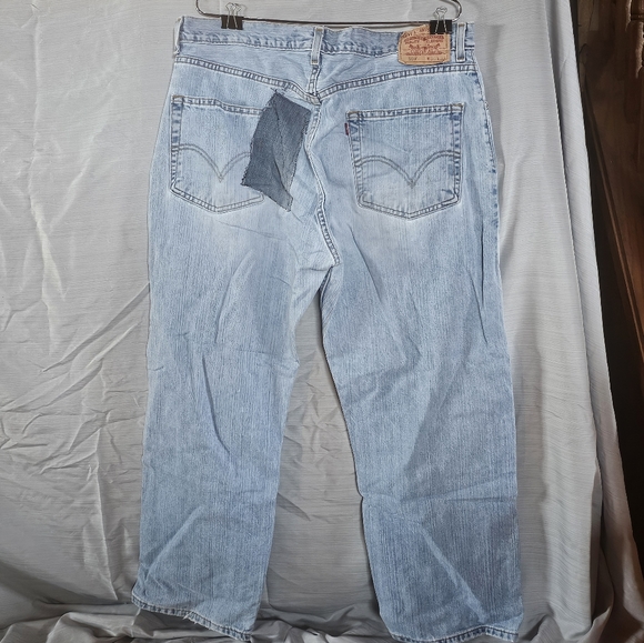 Vintage Levi Jeans - Picture 2 of 4